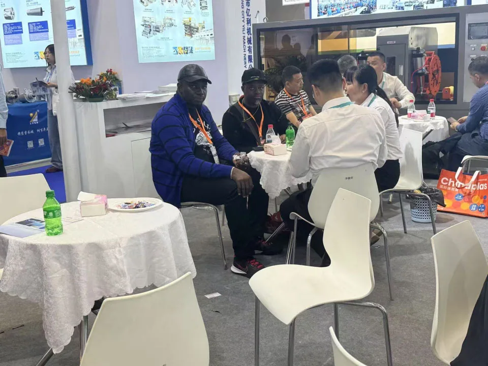 江苏欣荣普尔斯机械有限公司 OPVC塑料管材生产线闪耀2025雅士展，斩获丰硕成果 文章配图