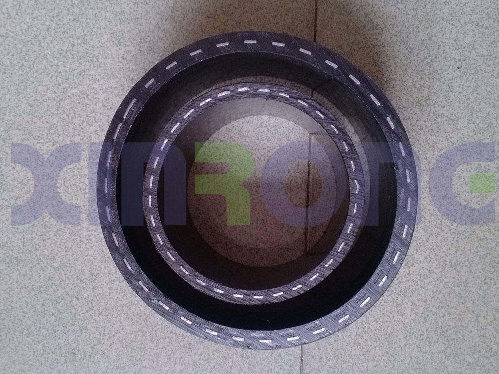 PE孔网钢带增强复合管生产线设备图片 2